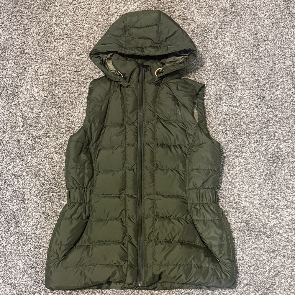 North face 550 fill down vest cinched waist women’s medium
